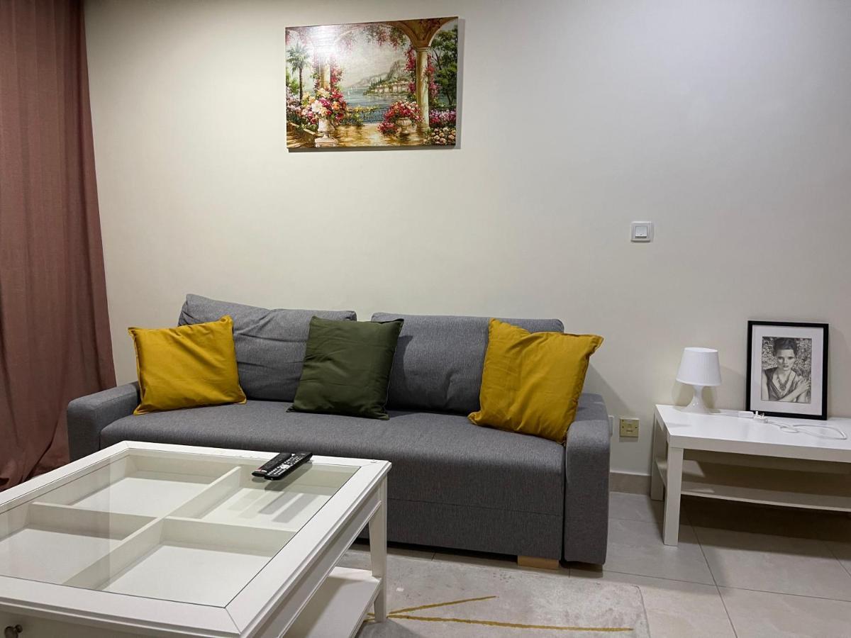 Metro Premium Location Spacious 2 Bedroom Apartment Right Next To The Metro Dubaj Kültér fotó